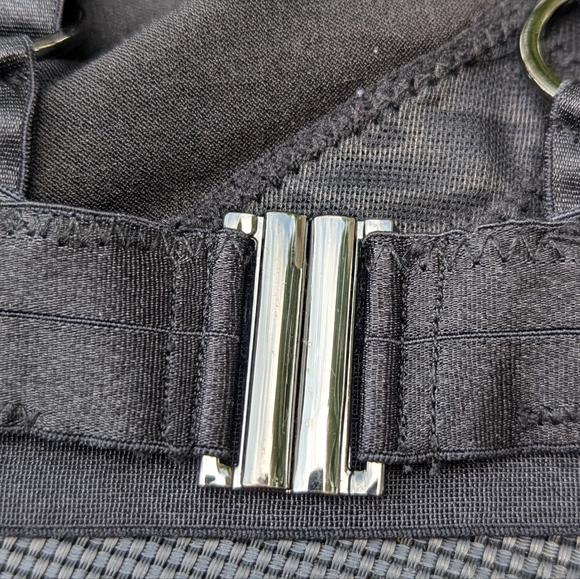 H&M Bikini Top Size 8 Black - Picture 6 of 6